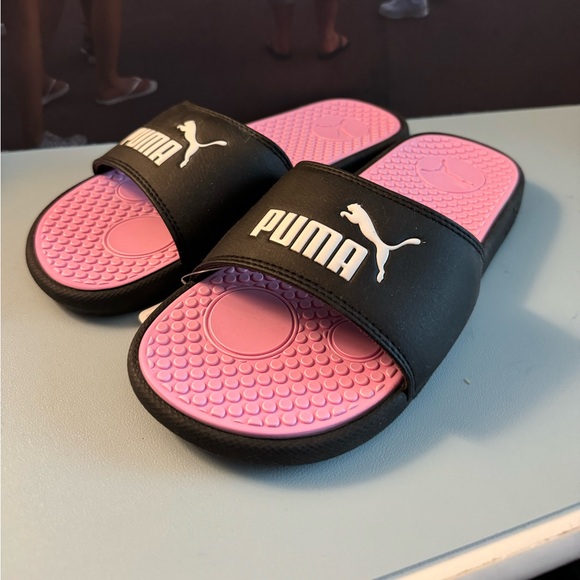 Puma slides - Picture 2 of 4